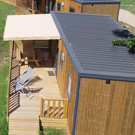 Camping L'Oso بورتو فيكشْيو المظهر الخارجي الصورة